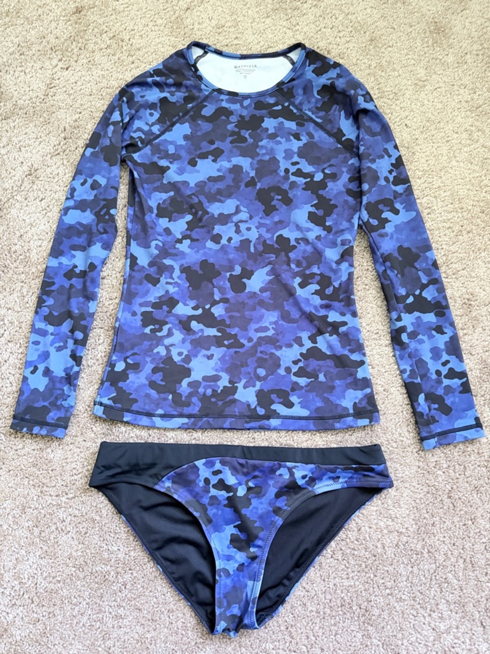 Athleta Swim Set, Camo Long Sleeve Rash Guard & Bikini Bottoms, XS-S
